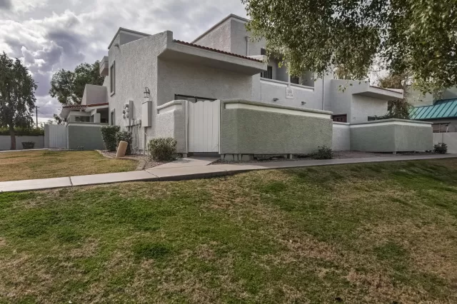 MLS: 6036711 Condo For Sale