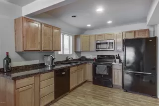 Photo #6: 6036711 Listing 