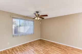 Photo #5: 6037026 Listing