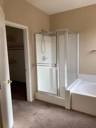 Photo #6: 6037133 Listing