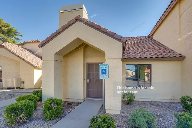 MLS: 6037233 Condo For Sale