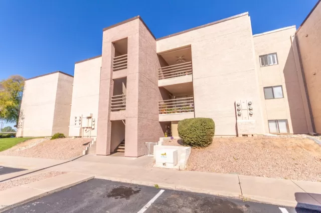 MLS: 6037526 Condo For Sale