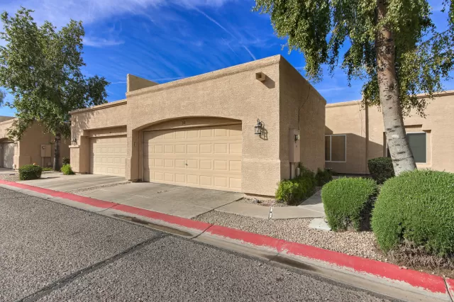 MLS: 6038002 Condo For Sale