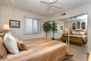 Photo #5: 6038106 Listing 