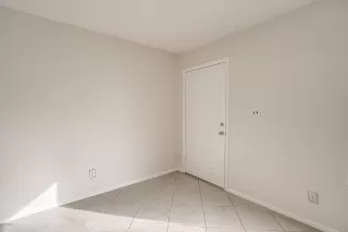 Photo #4: 6038767 Listing