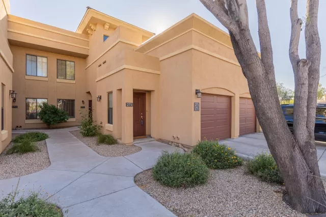 MLS: 6038802 Condo For Sale