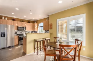 Photo #6: 6038802 Listing