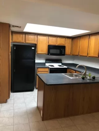 Photo #4: 6038922 Listing