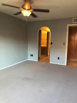 Photo #6: 6038922 Listing