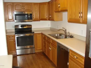 Photo #2: 6038965 Listing 