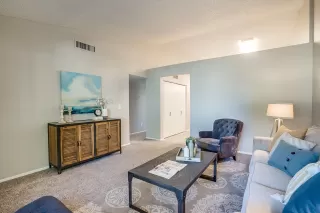 Photo #4: 6039168 Listing