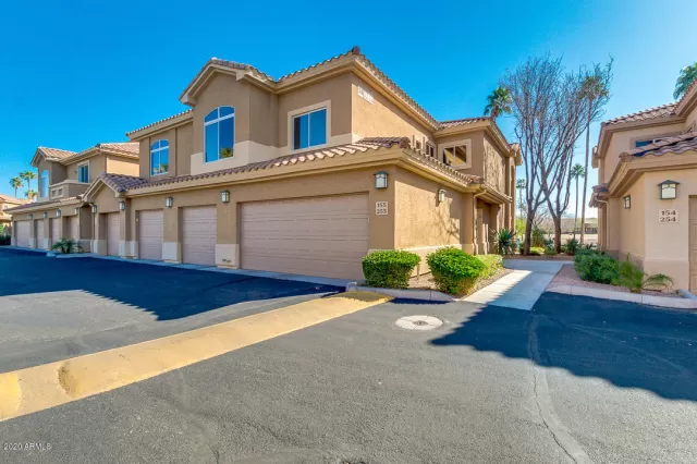 MLS: 6039316 Condo For Sale