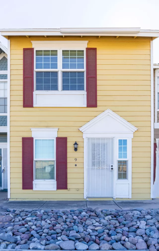 MLS: 6039362 Condo For Sale