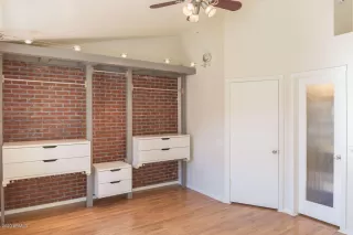 Photo #3: 6039362 Listing