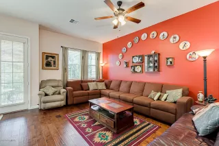 Photo #2: 6039413 Listing