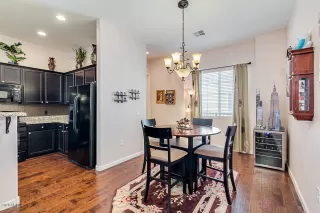 Photo #3: 6039413 Listing