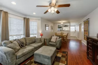 Photo #3: 6039417 Listing