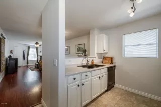 Photo #5: 6039417 Listing