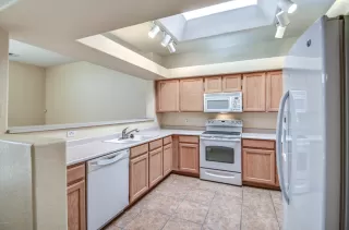 Photo #4: 6039698 Listing 