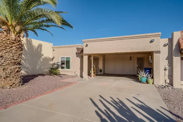 MLS: 6039899 Condo For Sale