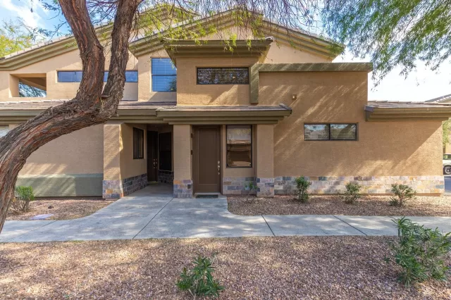 MLS: 6040127 Condo For Sale