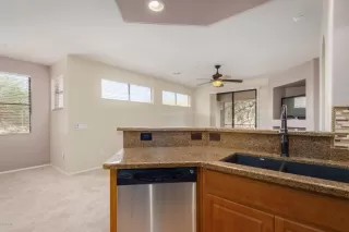 Photo #5: 6040127 Listing