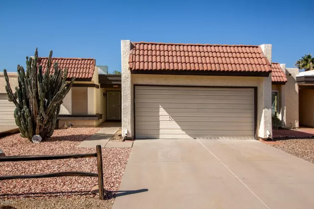 MLS: 6040319 Condo For Sale