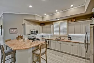 Photo #5: 6040914 Listing