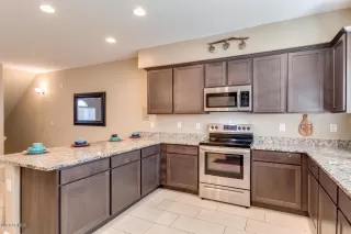 Photo #5: 6041447 Listing 