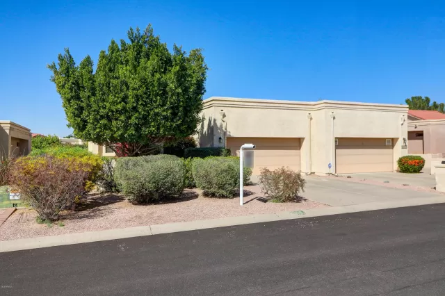 MLS: 6041490 Condo For Sale