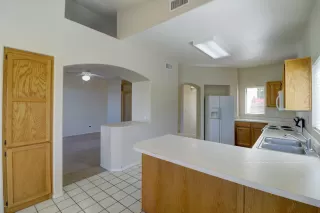 Photo #5: 6041490 Listing