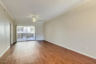 Photo #5: 6041666 Listing