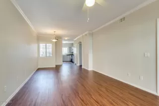 Photo #6: 6041666 Listing