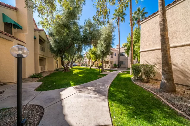 MLS: 6041750 Condo For Sale