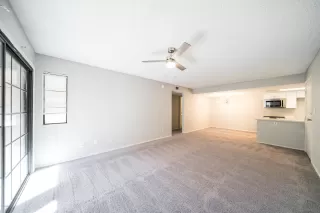 Photo #6: 6041750 Listing