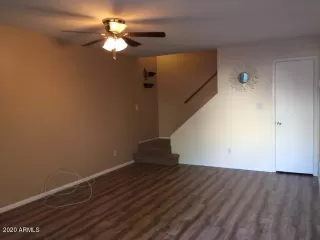 Photo #6: 6041880 Listing