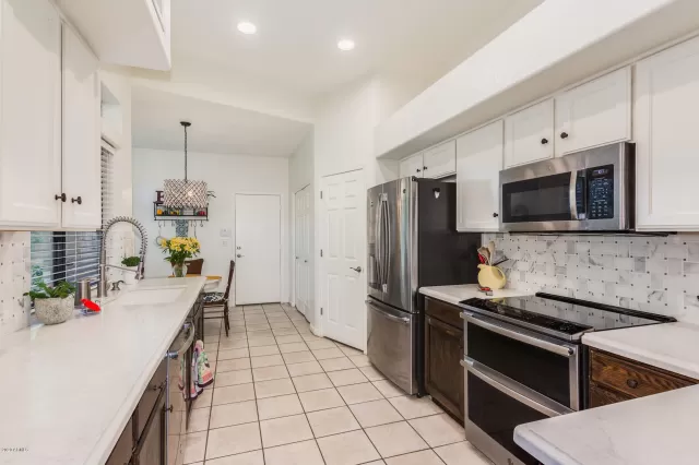 MLS: 6042177 Condo For Sale