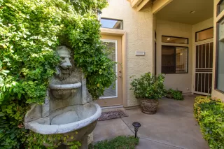 Photo #5: 6042177 Listing