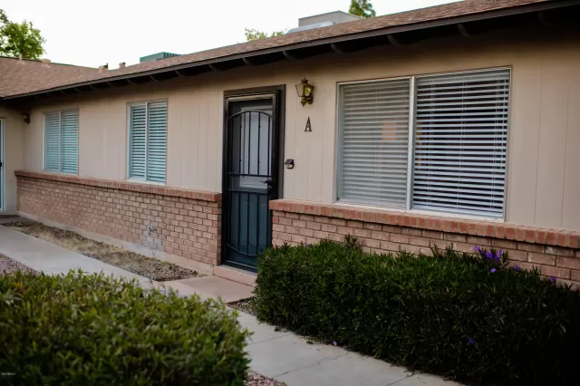 MLS: 6042311 Condo For Sale