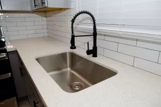 Photo #4: 6042311 Listing