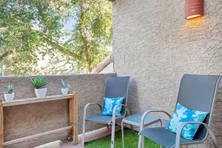 Photo #1: 6042403 Listing