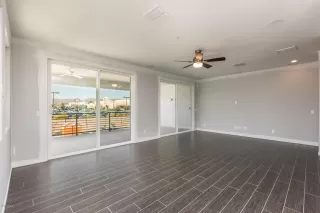 Photo #5: 6042631 Listing