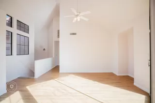 Photo #4: 6042669 Listing 