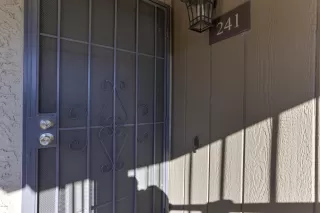 Photo #5: 6042702 Listing