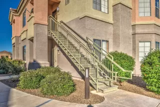 Photo #5: 6042774 Listing