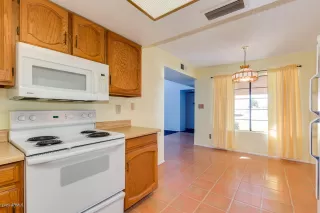 Photo #6: 6042806 Listing