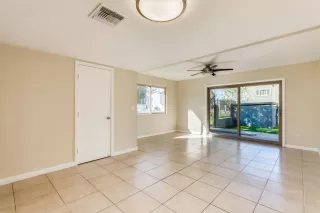 Photo #3: 6042870 Listing