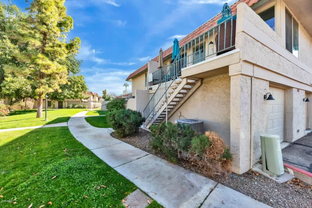 MLS: 6042948 Condo For Sale