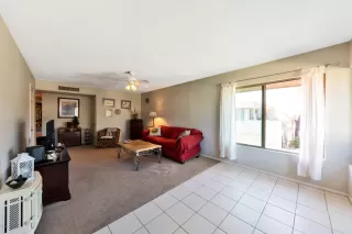 Photo #4: 6042948 Listing