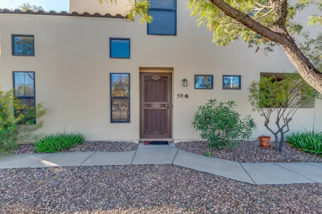 MLS: 6043038 Condo For Sale